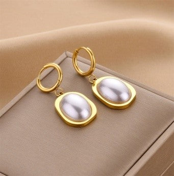 Sparkling Zircon Stud Earrings