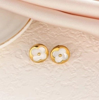 White Enamel Flower Stud Earrings – Gold Trim