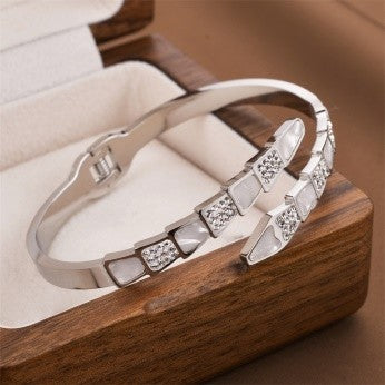 Sleek Snake-Head Bangle – Gold, Rose Gold & Silver Finish