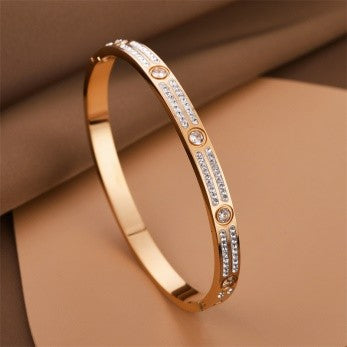 Screw-Style CZ Bangle – Luxury-Inspired Gold, Silver & Rose Gold