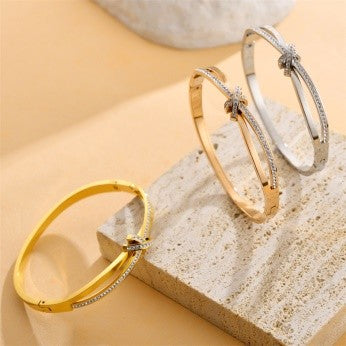 Star Cross CZ Bracelet – Crossover Celestial Design
