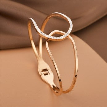 Abstract Curve CZ Bracelet – Sculptural Designer Style
